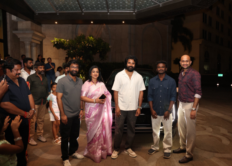 'தாய்க்கிழவி' இயக்குனருக்கு சொகுசு கார் பரிசளித்த சிவகார்த்திகேயன்.. 100 நாள் விழாவில் நெகிழ்ச்சி தருணம்